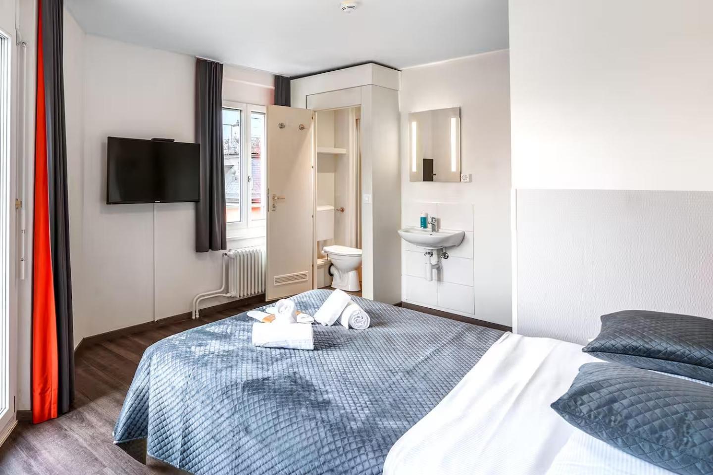 Triple Room
